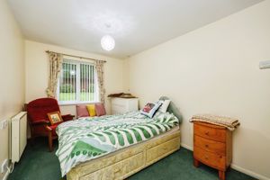 BEDROOM - click for photo gallery